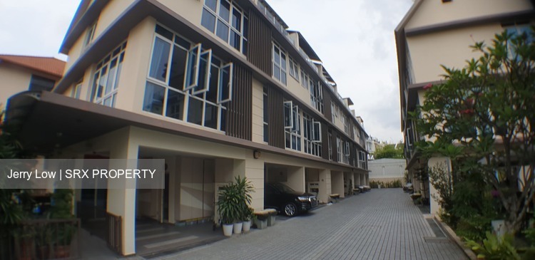 Sovereign @ Simon (D19), Terrace #181762032
